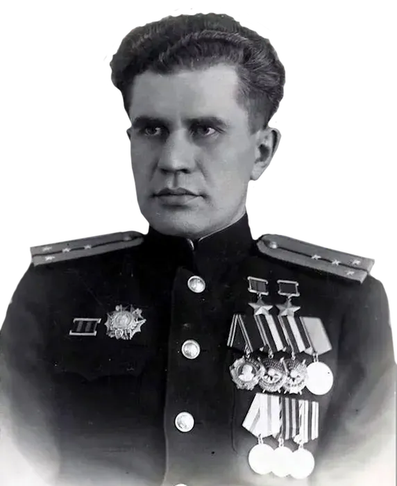 Виктор Леонов